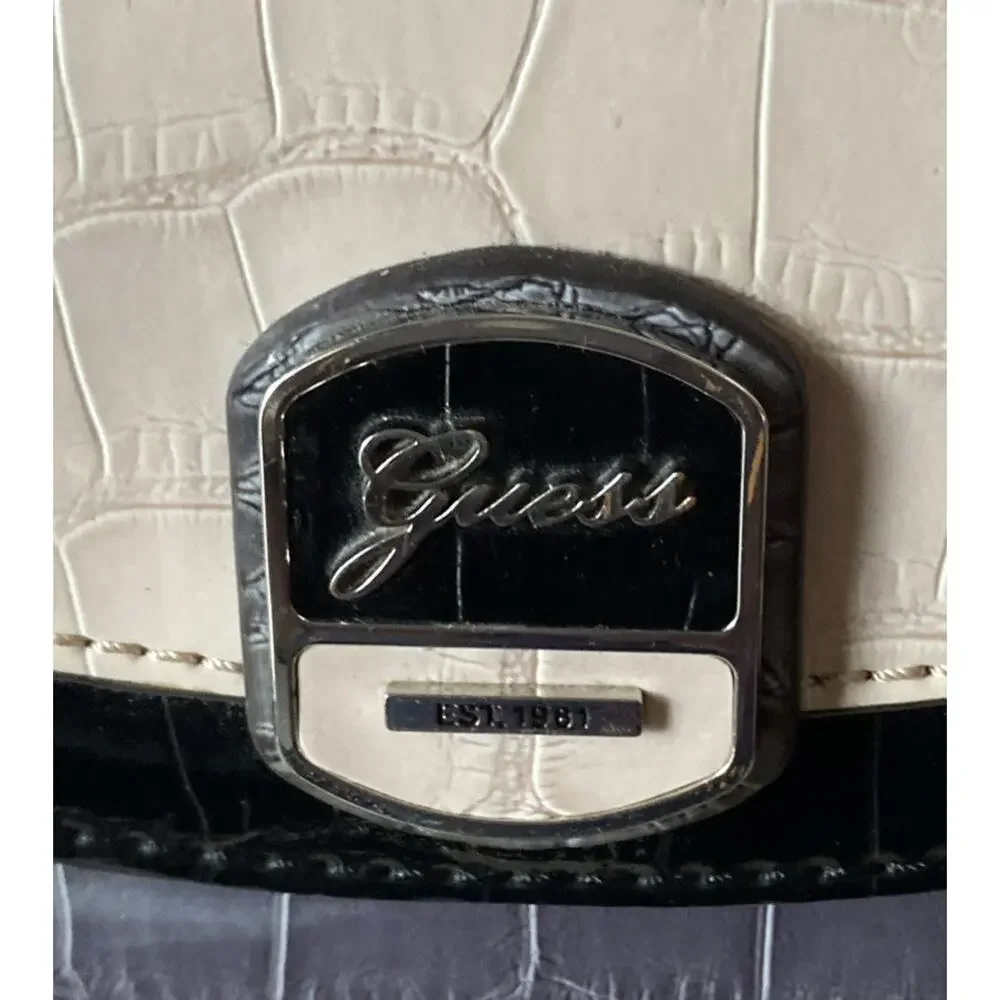 Guess Y2k VTG Womens Shoulder Bag Croc Effect Faux Leather Zip Closure Pockets - Picture 2 of 16